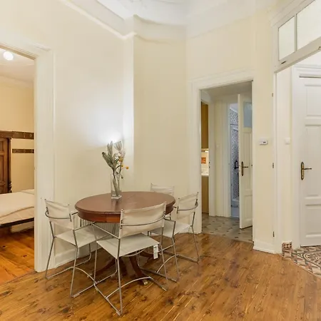 Magnolia By Halu! Elegant Apartment In The Center شقة